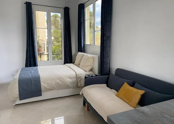 Beachside Art Deco - Direct Tram To Airport Appartement